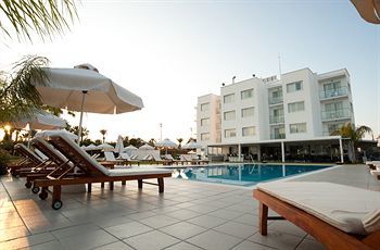 Frixos Suites Hotel Apts 沃罗里尼 外观 照片